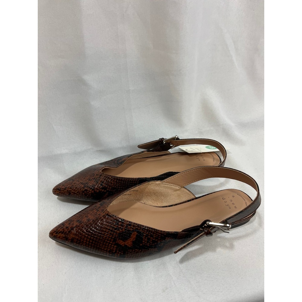 A New Day Womens Brown Snakeskin Pointed Toe Slingback Flats Size 8.5 NEW